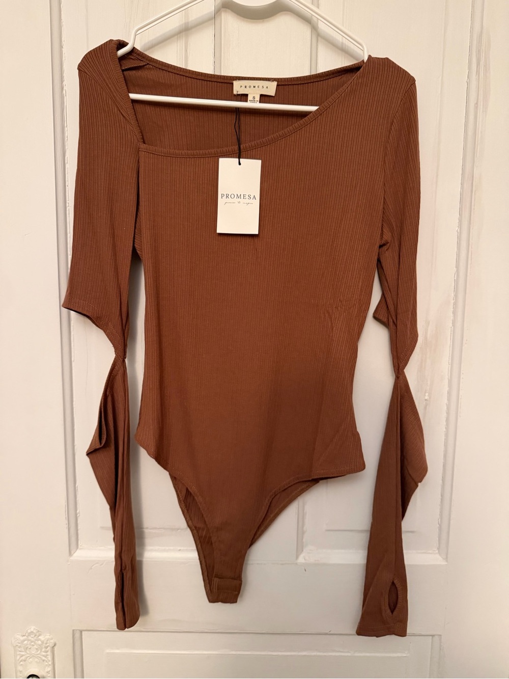 Promesa Rust Brown Ribbed Long-Sleeve Bodysuit with Tie Sleeves